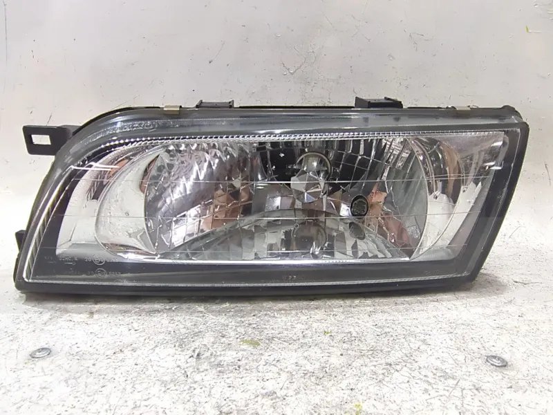 Recambio de faro delantero izquierdo para nissan almera (n15)(07.1995) 1.4 referencia OEM IAM   