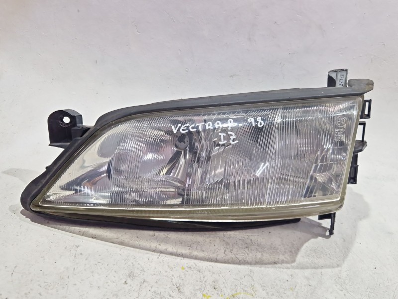 Recambio de faro delantero izquierdo para opel vectra b (j96) 2.0 dti 16v (f19) referencia OEM IAM 88201726  