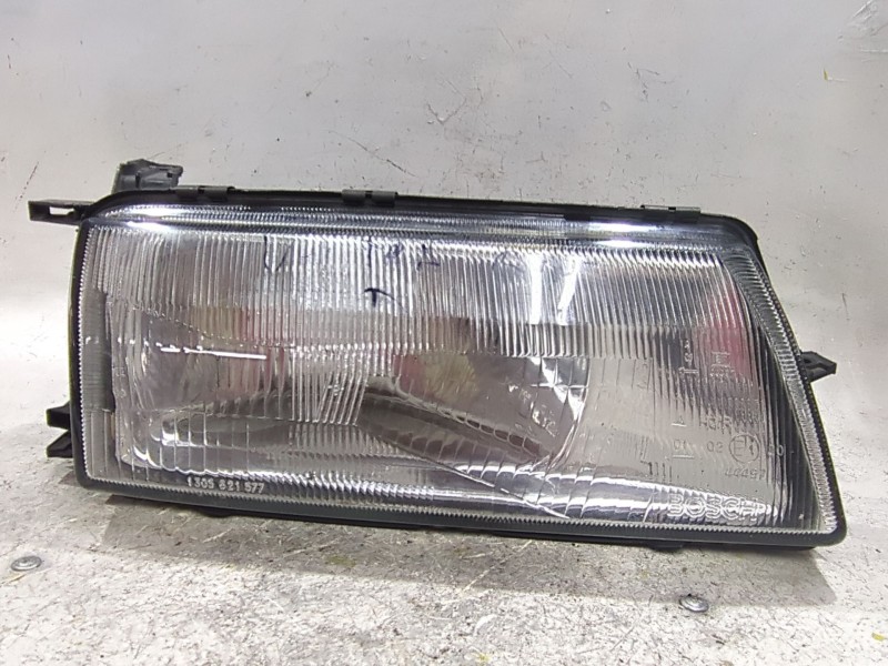 Recambio de faro delantero derecho para opel vectra a (1988) 1.8 s referencia OEM IAM 1305235135 0301028136  