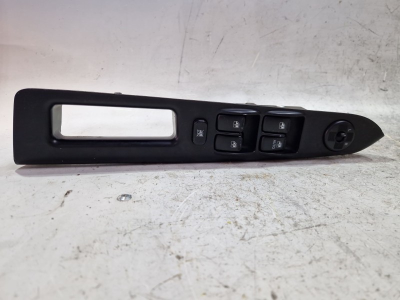 Recambio de mando elevalunas delantero izquierdo para kia rio (bc)(2000) 1.4 referencia OEM IAM 620W10250  