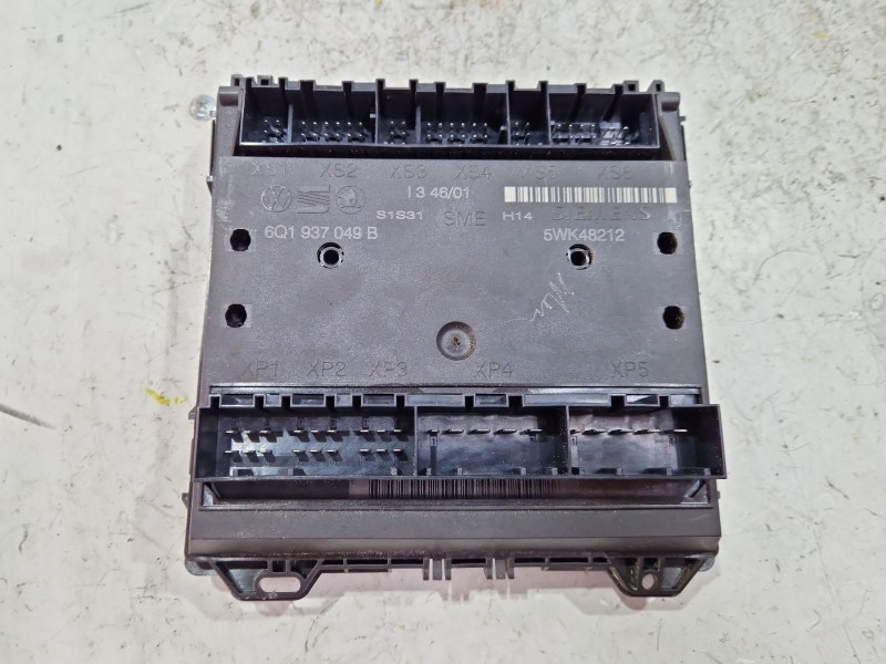 Recambio de caja reles / fusibles para volkswagen polo iv (9n1)(11.2001) 1.4 tdi referencia OEM IAM 6Q1937049B  