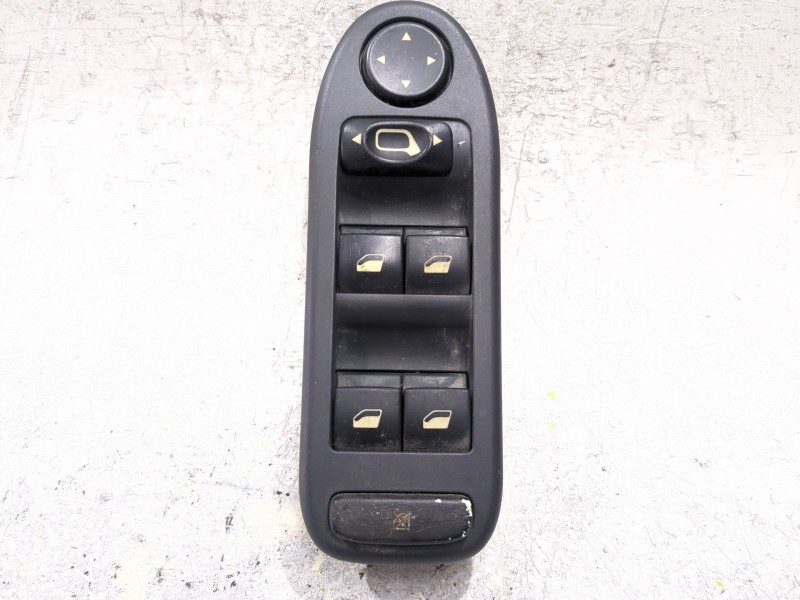 Recambio de mando elevalunas delantero izquierdo para citroën c5 berlina hdi (dcrhzb, dcrhze) referencia OEM IAM 532696045 53269