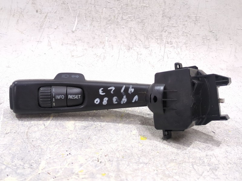 Recambio de mando intermitentes para volvo v50 familiar (2004) 1.6 d referencia OEM IAM 17D770  