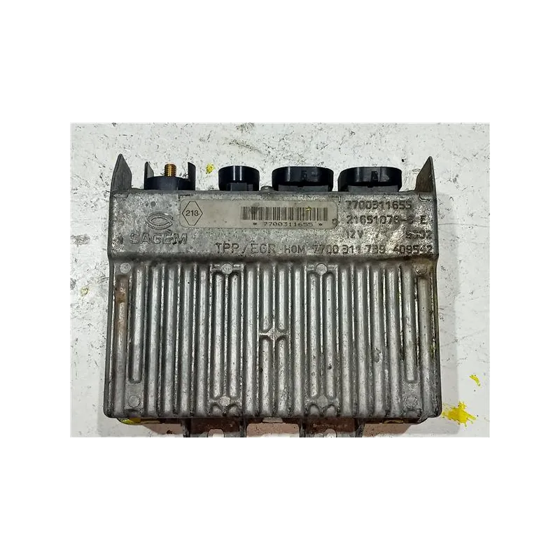 Recambio de centralita inyeccion para renault master combi (01.1998) referencia OEM IAM 7700311655  