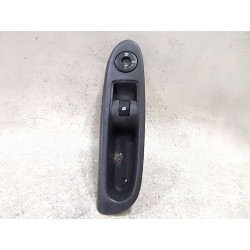 MANDO ELEVALUNAS DELANTERO DERECHO 8200084005E1 