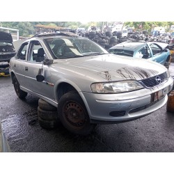 opel vectra b (j96) del año 2001