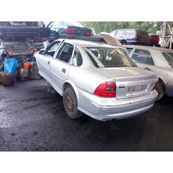 opel vectra b (j96) del año 2001