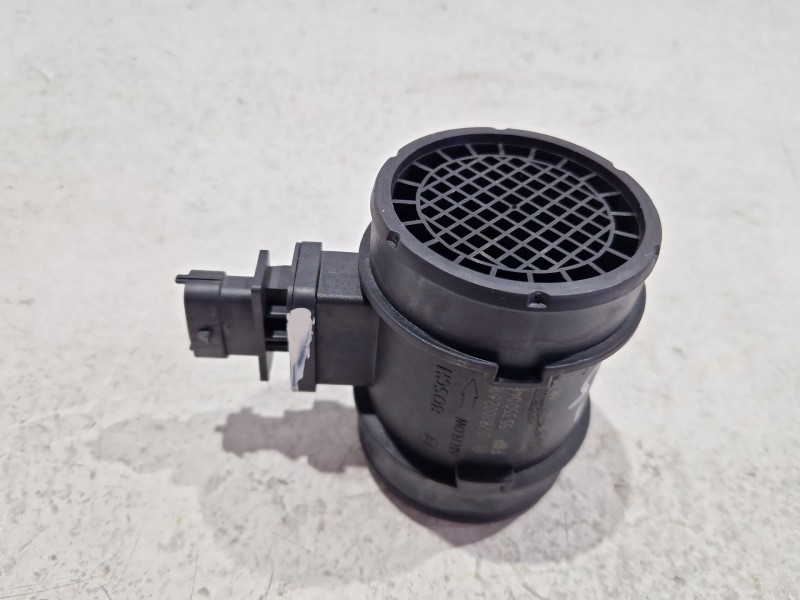 Recambio de caudalimetro para suzuki sx4 (ey, gy) 1.9 ddis 4x4 (rw 419d) referencia OEM IAM 0281002618  