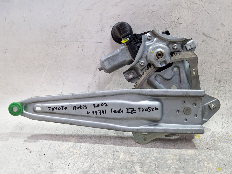 Recambio de mecanismo elevalunas trasero izquierdo para toyota auris (_e15_) 2.0 d-4d (ade150_) referencia OEM IAM 857100D100  