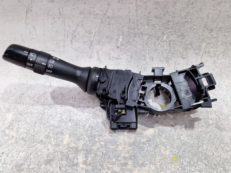 Recambio de mando intermitentes para toyota auris (_e15_) 2.0 d-4d (ade150_) referencia OEM IAM 17F001 0229017F245  