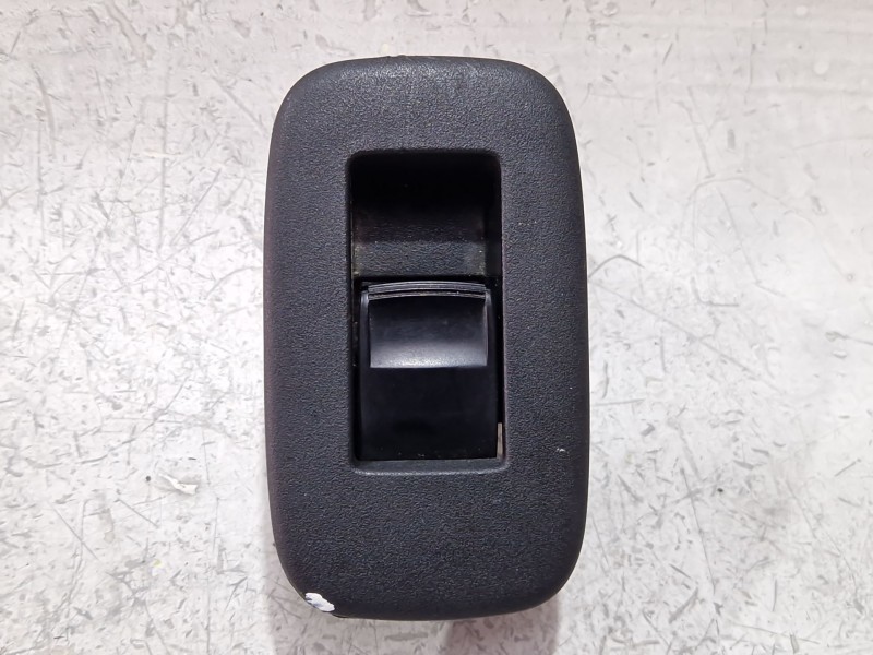 Recambio de mando elevalunas trasero izquierdo para toyota auris (_e15_) 2.0 d-4d (ade150_) referencia OEM IAM   