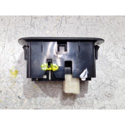 Recambio de mando elevalunas trasero derecho para toyota auris (_e15_) 2.0 d-4d (ade150_) referencia OEM IAM   