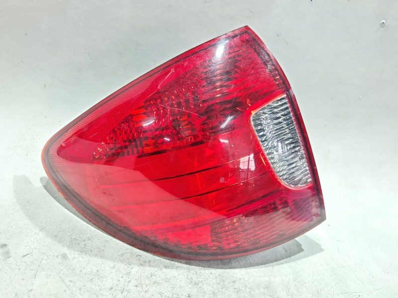 Recambio de piloto trasero izquierdo para kia rio (bc)(2000) 1.3 referencia OEM IAM   