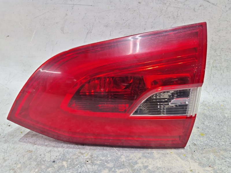 Recambio de piloto porton trasero derecho para peugeot 308 (2007) 1.6 hdi referencia OEM IAM 9678094880  