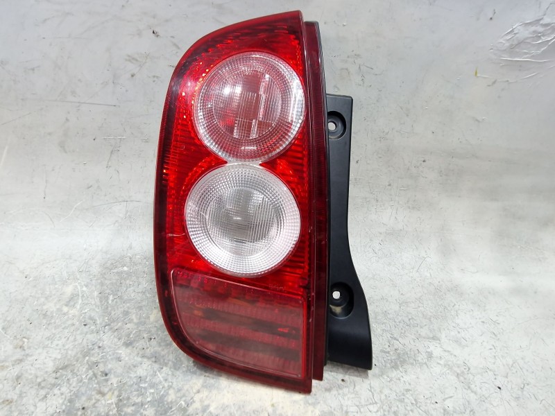 Recambio de piloto trasero izquierdo para nissan micra iii (k12) 1.2 16v referencia OEM IAM   