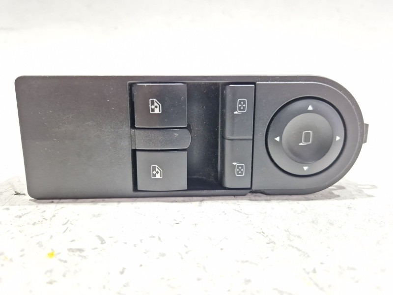 Recambio de mando elevalunas delantero izquierdo para opel astra h (a04) 1.7 cdti (l48) referencia OEM IAM 13228706  