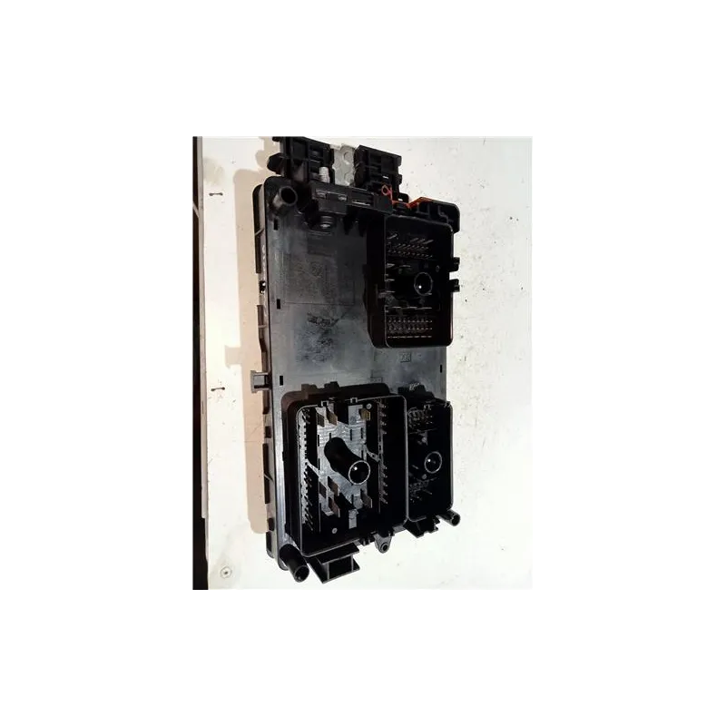 Recambio de caja fusibles/rele para opel insignia berlina (2008) 2.0 cdti referencia OEM IAM 13222782  