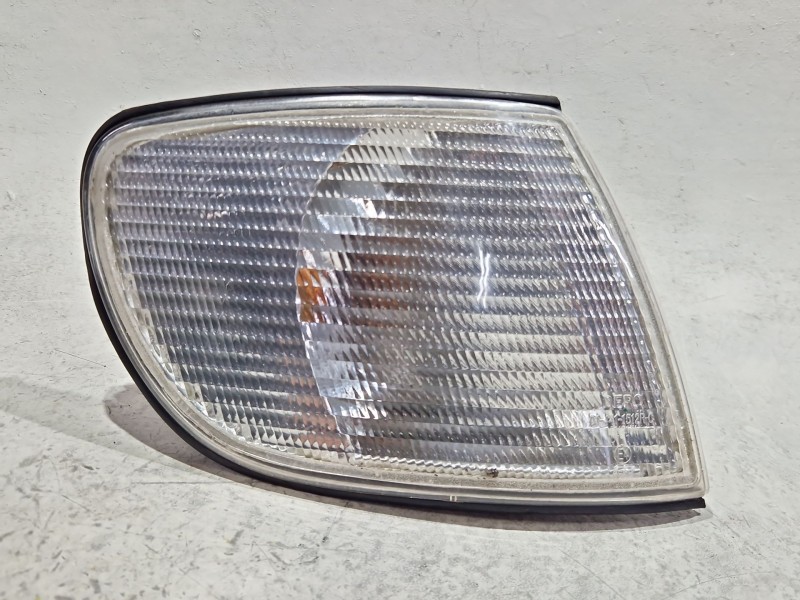 Recambio de intermitente delantero derecho para audi a6 c4 (4a2) 2.5 tdi referencia OEM IAM 084411512RF  