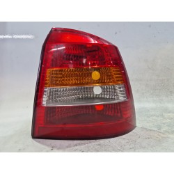 PILOTO TRASERO DERECHO 13110931 