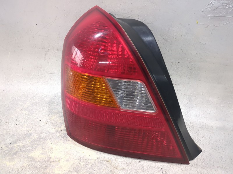 Recambio de piloto trasero izquierdo para hyundai elantra iii (xd) 2.0 crdi referencia OEM IAM   