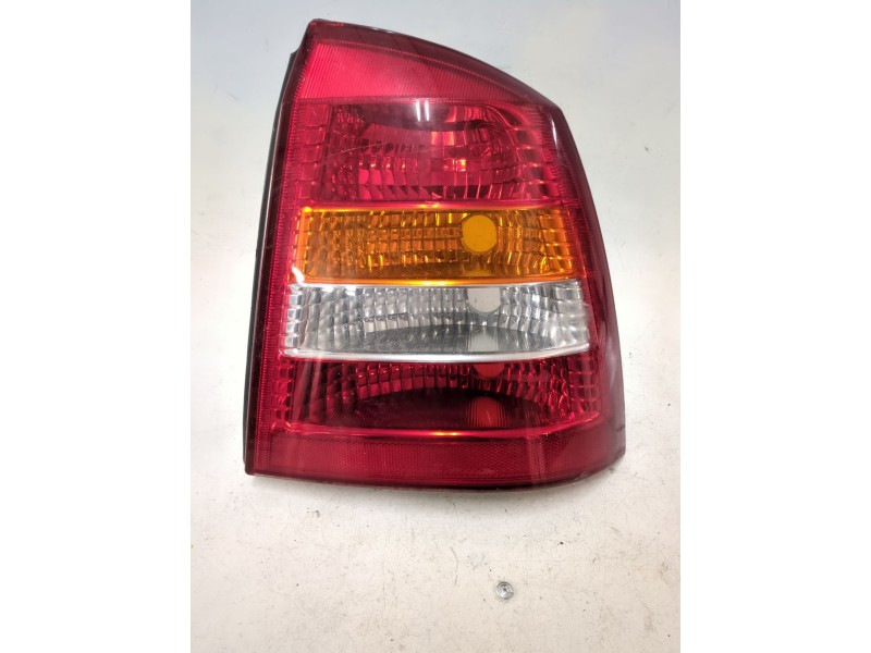 Recambio de piloto trasero derecho para opel astra g berlina (1998) 1.6 16v referencia OEM IAM 62225  