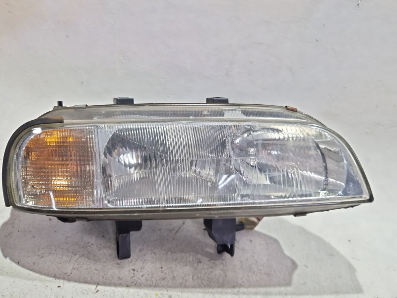 Recambio de faro delantero derecho para rover 620 2.0 si referencia OEM IAM 23611400  