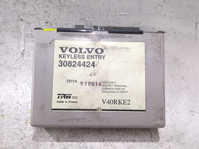 Recambio de modulo electronico para volvo s40 berlina (1995) 1.9 t4 referencia OEM IAM 30824424  