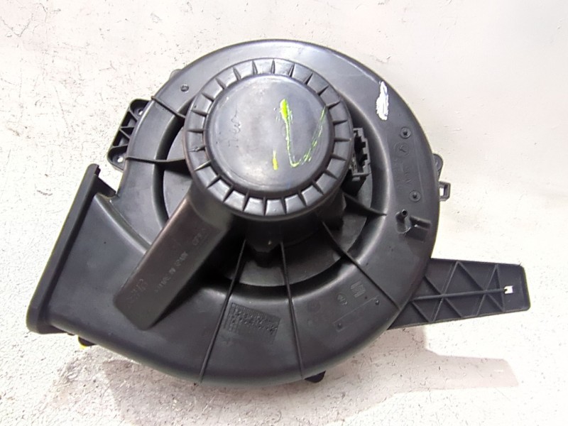 Recambio de motor calefaccion para volkswagen polo iv (9n1)(11.2001) 1.4 tdi referencia OEM IAM 6Q1819015C  