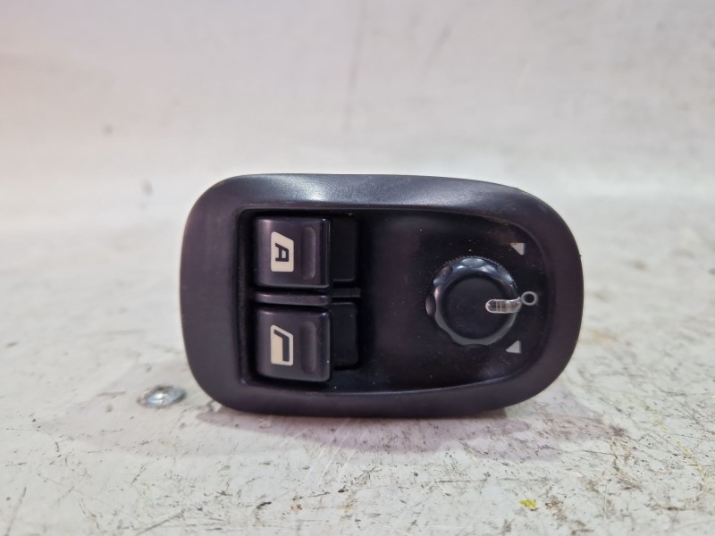 Recambio de mando elevalunas delantero izquierdo para peugeot 206 (1998) 1.9 d referencia OEM IAM   