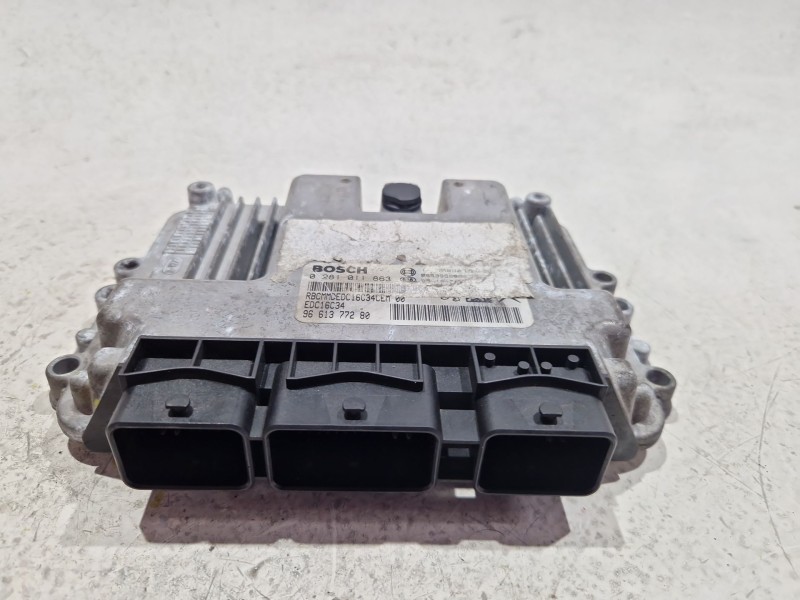 Recambio de centralita inyeccion para peugeot 307 (3a/c) 1.6 hdi referencia OEM IAM 0281011863  