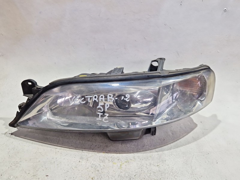 Recambio de faro delantero izquierdo para opel vectra b berlina (1995) 1.8 i 16v referencia OEM IAM 0301179271  