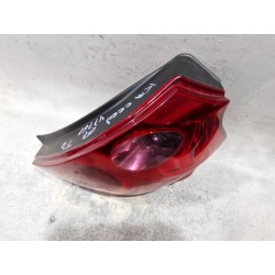 Recambio de piloto trasero derecho para kia cee´d hatchback (ed) 1.6 crdi 115 referencia OEM IAM 924021H0  