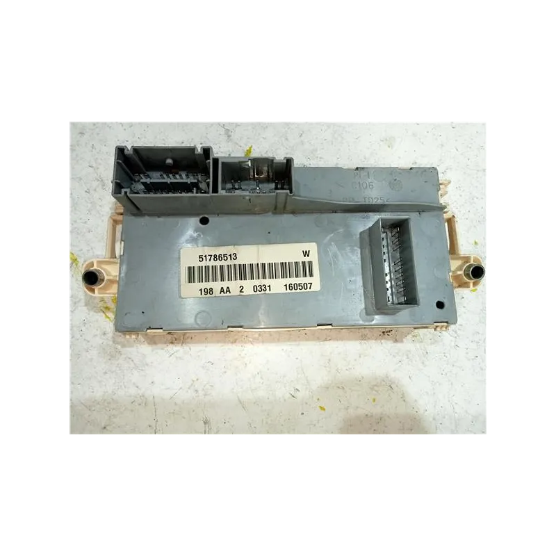 Recambio de caja reles para fiat ii bravo (198)(2007) 1.9 d multijet referencia OEM IAM 51786513  
