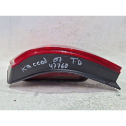 Recambio de piloto trasero derecho para kia cee´d hatchback (ed) 1.6 crdi 115 referencia OEM IAM 924021H0  