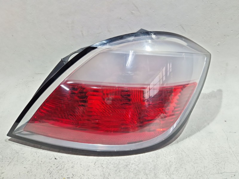 Recambio de piloto trasero derecho para opel astra h (a04) 1.7 cdti (l48) referencia OEM IAM 24451837  