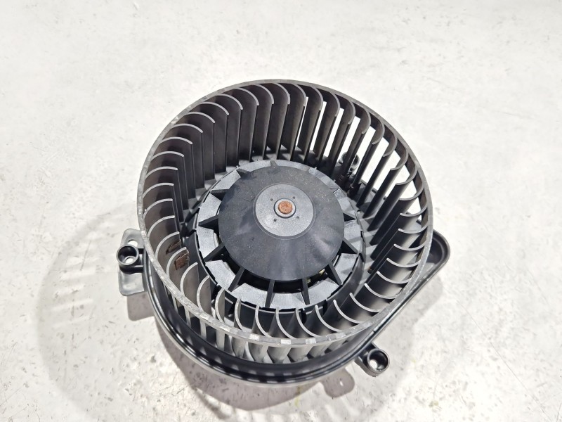 Recambio de motor calefaccion para audi a4 b7 avant (8ed) 2.0 tdi 16v referencia OEM IAM 8E1820021E  