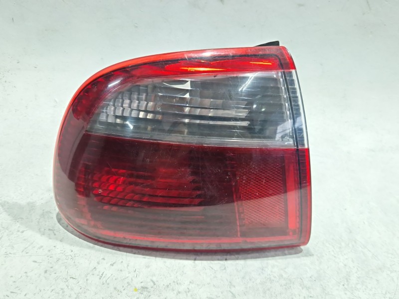 Recambio de piloto trasero izquierdo para seat toledo ii (1m2) 1.9 tdi referencia OEM IAM 1M5945095B  