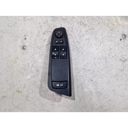 MANDO ELEVALUNAS DELANTERO IZQUIERDO B569 