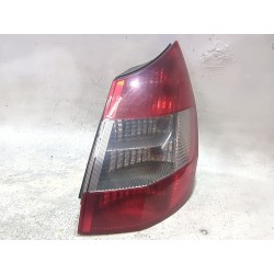 PILOTO TRASERO DERECHO 15911600 