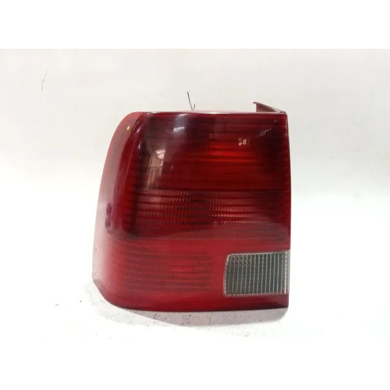 Recambio de piloto trasero izquierdo para volkswagen passat b5 (3b2) 1.9 tdi referencia OEM IAM 3B5945257  