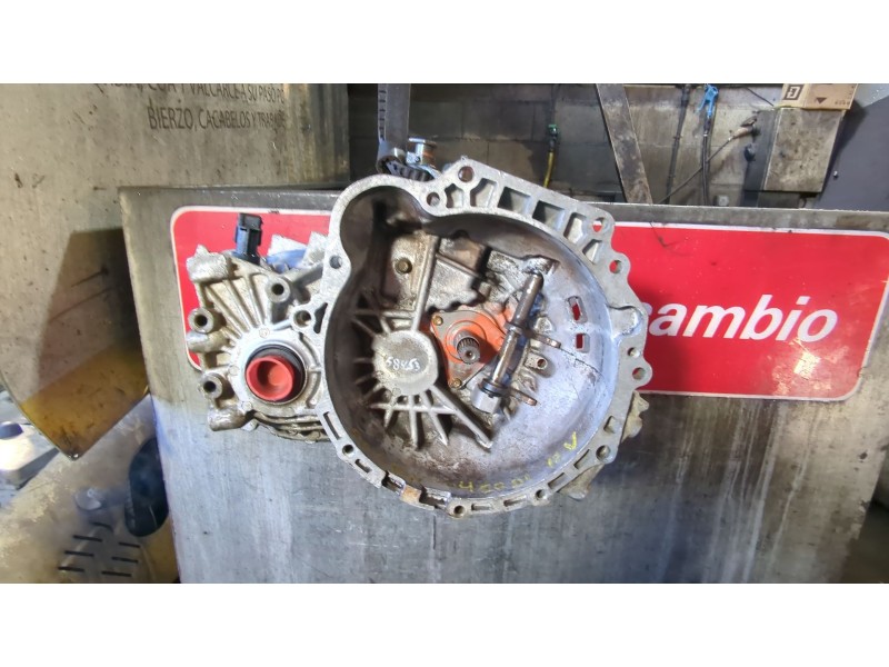 Recambio de caja cambios manual para hyundai accent 1.5 crdi referencia OEM IAM J42073  