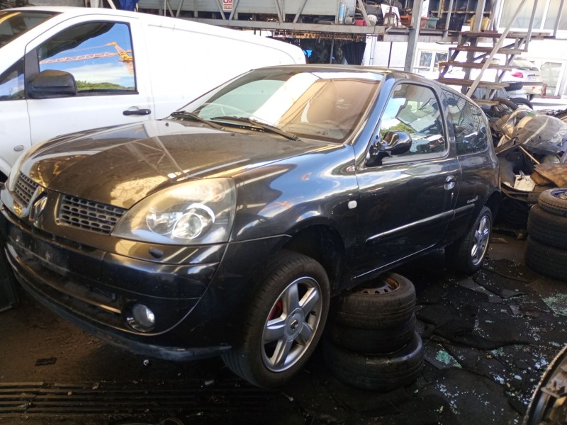 renault clio ii fase i (b/cb0)(1998) del año 2003