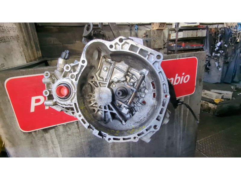 Recambio de caja cambios manual para hyundai coupe (gk)(2002) 2.0 referencia OEM IAM J21873  