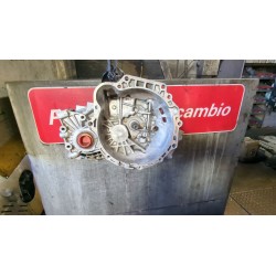Recambio de caja cambios manual para hyundai accent 1.5 crdi referencia OEM IAM J42073  