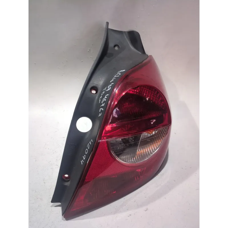 Recambio de piloto trasero derecho para renault clio iii dci referencia OEM IAM 155511963RB  