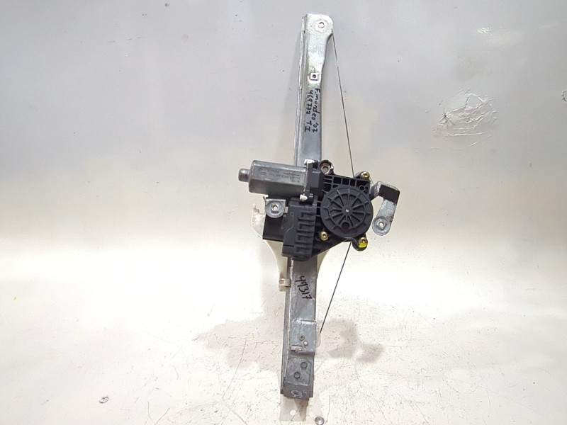 Recambio de mecanismo elevalunas trasero izquierdo para ford mondeo iii (b5y) 2.0 tdci referencia OEM IAM 0130821773  