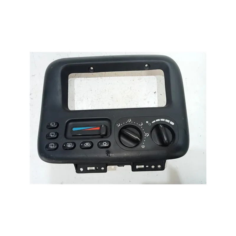 Recambio de mandos climatizador para chrysler voyager gs (1996) 2.5 tdic awd referencia OEM IAM P4677335K 58024  
