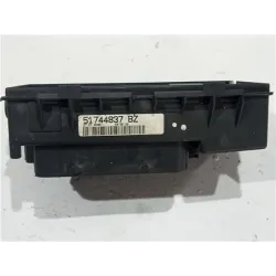 Recambio de caja fusibles/rele para fiat grande punto (199)(2005) referencia OEM IAM 51744837BZ  