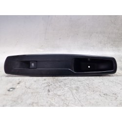 MANDO ELEVALUNAS DELANTERO DERECHO 