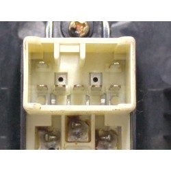 Recambio de mando elevalunas delantero derecho para hyundai elantra iii (xd) 2.0 crdi referencia OEM IAM 935752D000  